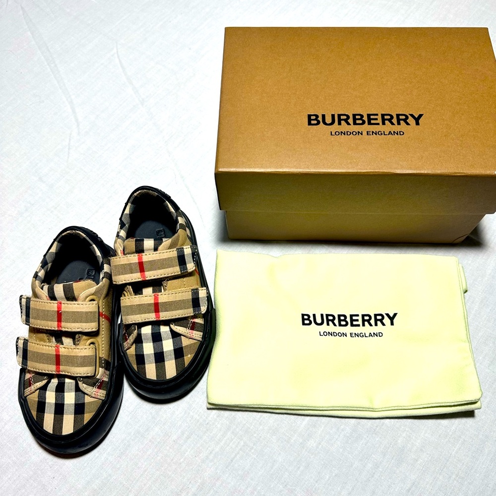 Burberry Mini Markham strap sneakers in archive beige/black size 23 (7) toddler